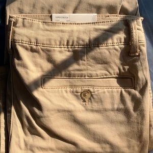 NWT American Eagle super stretch tan skinny khakis